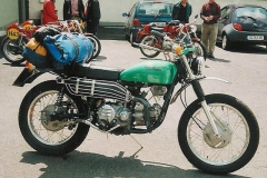 V020